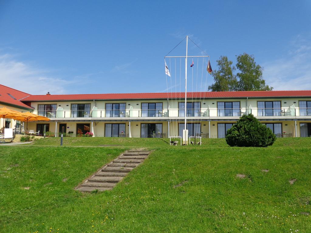 Aparthotel Am Heidensee Schwerin  Exteriör bild